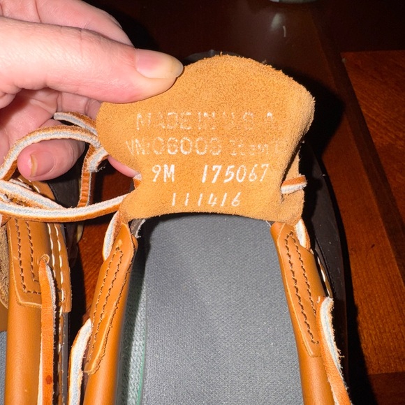 L.l. bean Men’s duck boots - size 9 - Picture 3 of 7